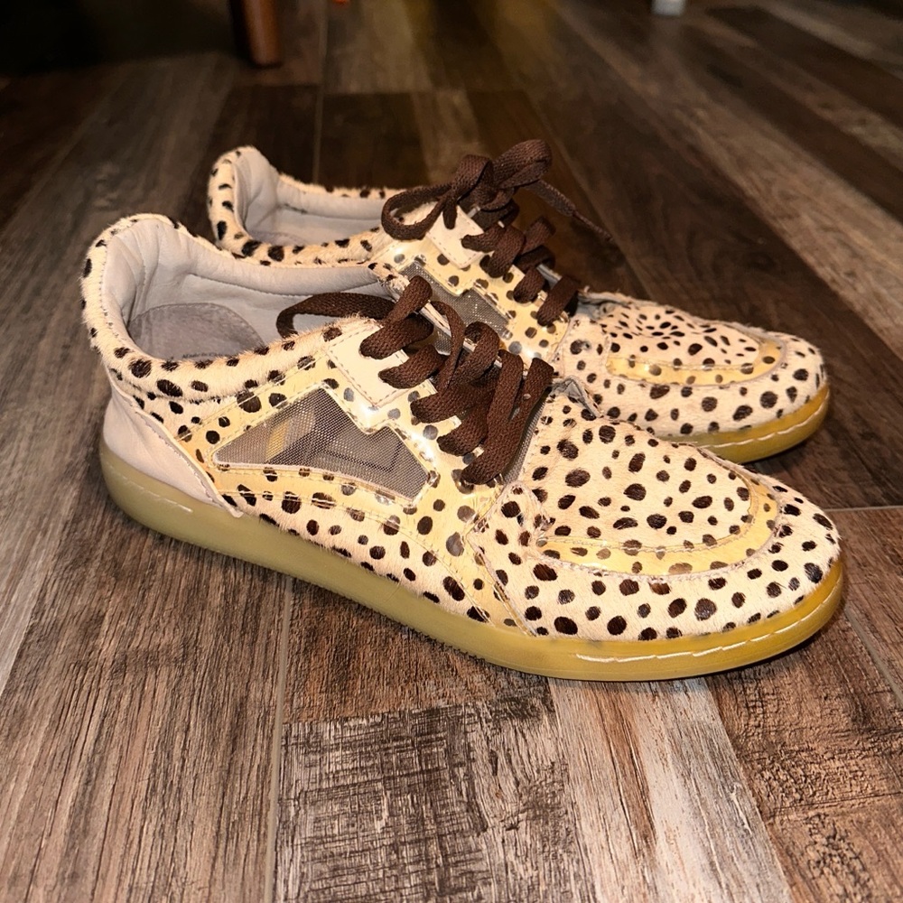 Women’s Leopard Print Sneakers